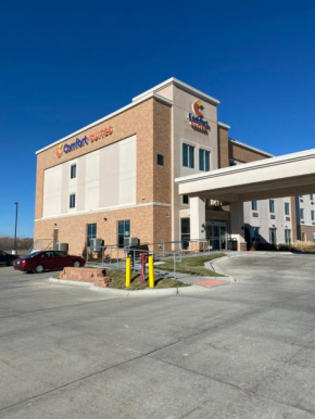  Comfort Suites West Omaha  Омаха